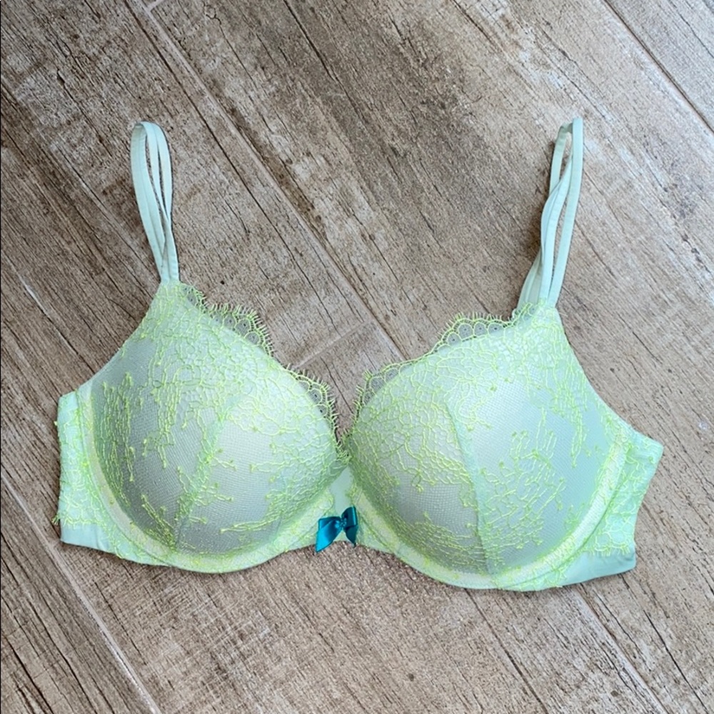 Victoria’s Secret Bra